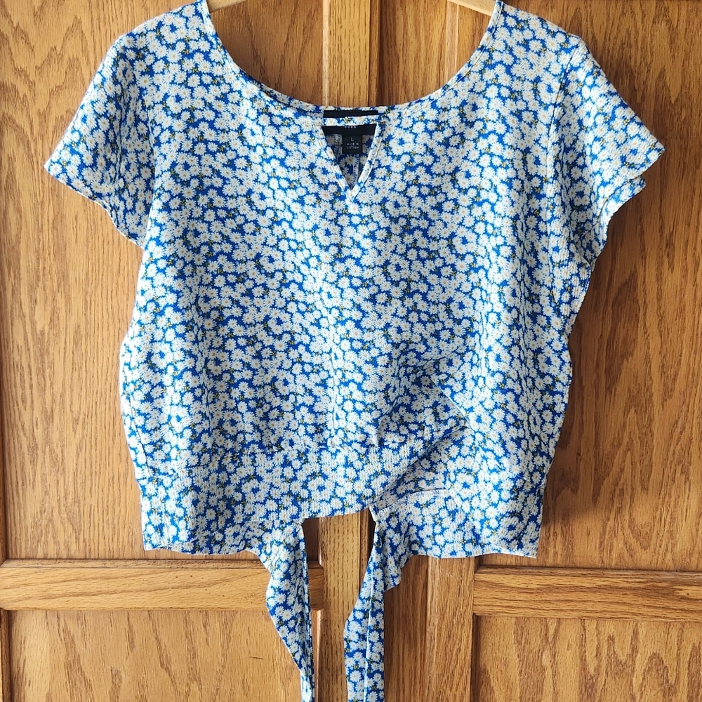 Blue and White Tie Front Floral Crop Top